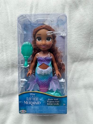 The Little Mermaid Petite Ariel Doll with Comb about 19cm new Damaged box Please look at the pictures