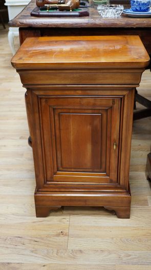 Pair of Cherry Wood Bedside Cabinets