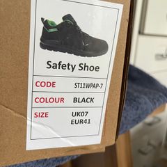 safety boots brand new