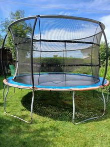 Trampoline