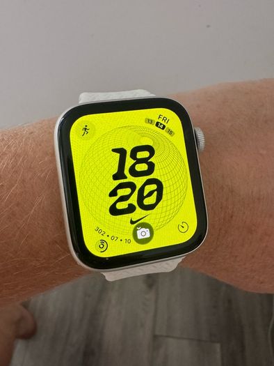 Apple Watch SE 2nd Gen 44mm GPS