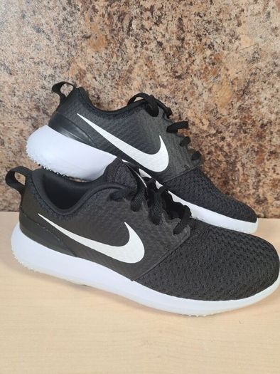 Boys NIKE ROSHE G golf trainers shoes spikeless Size UK 4.5 EU 37.5 (AT2)