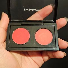 Mac Duo Eyeshadow Pro Palette with Werk Werk Werk & A Little Tamed Eyeshadow