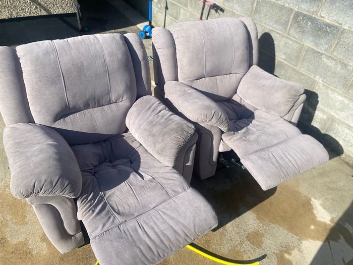 free Sofas reclining