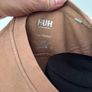 Huh Clothing Image 4