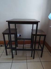 Table and 2 chairs