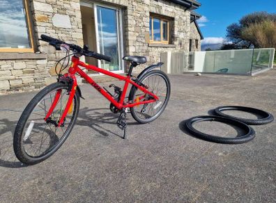 Frog bike 62cm 24inch 8 speed +2 new tyres