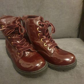 Girl's Combat Boots .. Size: 1 UK .. 33 EU .. Price Drop