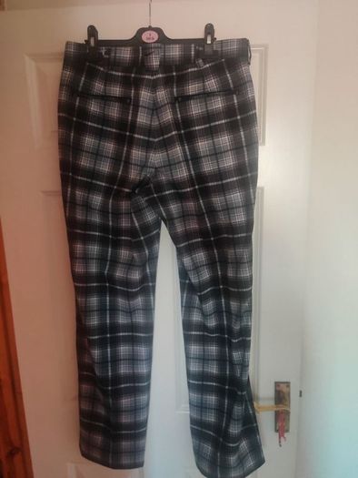 Brand new Men's Nike Golf Tour performance  Grey Dri-Fit trousers size M 32x32 Postage included