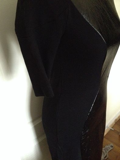RIVER ISLAND.. Beautiful Black Fitted Pencil Dress (Size 10)