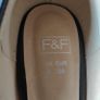 Black heels, size 6 Image 4