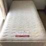 Single bed and matress Image 3