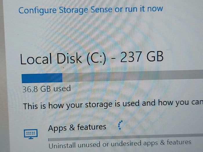 DELL Latitude 5490, Intel Core i5-7300U CPU, 2.71GHz. 8GB Ram, 256GB SSD, Windows 10 Pro, Microsoft Edge, Chrome and VLC