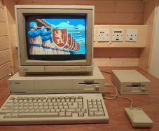 Amiga 1000, 1081 and 1010. Nice package