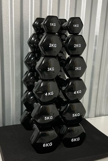 Vinyl dumbbell weight set (1kg-6kg)