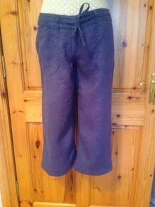 BNWOT Blue Linen Capri Trousers Size 8