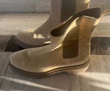 Bash classic coda  Chelsea boot in camel suede