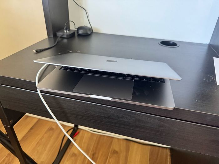 2022 macbook pro M2 Chip