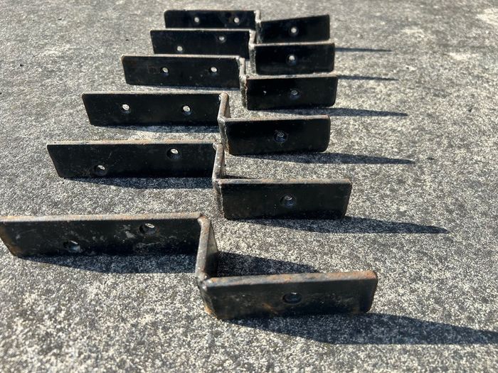Steel angle brackets