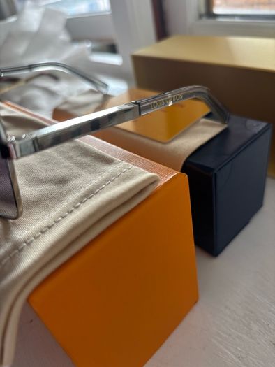 Lv attitude sunglasses and mascots