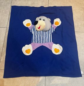 Vintage Snoozy Bear blanket
