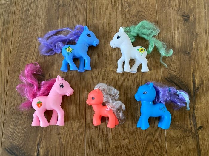 5 Vintage Pony Kids Toys / Figures
