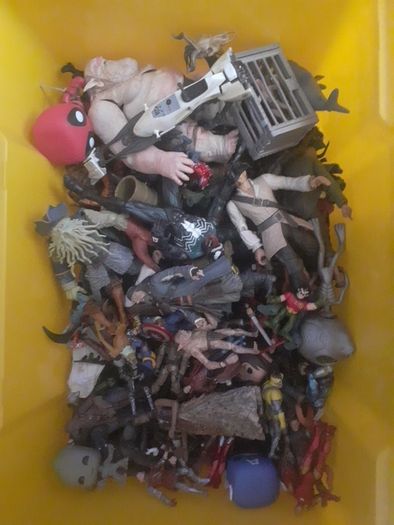mixed toy lot