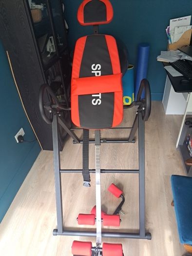 Inversion table