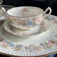 Paragon Meadowvale 18pcs Set China