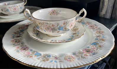 Paragon Meadowvale 18pcs Set China