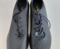 Tap shoes
