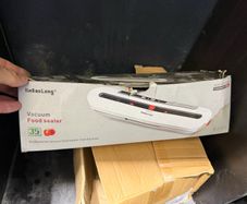 vacuum food sealer