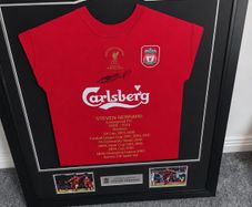 Liverpool legend Steven Gerrard signed framed jersey