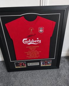 Liverpool legend Steven Gerrard signed framed jersey