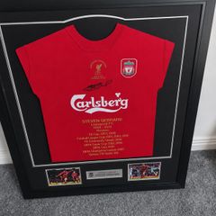 Liverpool legend Steven Gerrard signed framed jersey