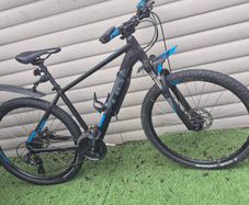 mountai  bike.