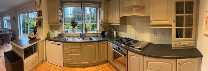 Solid wood painted kitchen