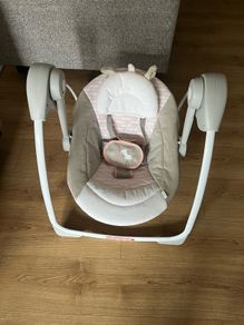 Barely used baby swing -please read add