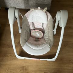 Barely used baby swing -please read add