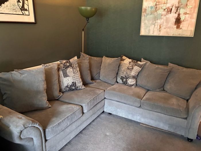 corner sofa quick sale