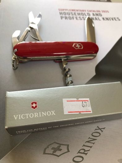 Victorinox Compact Swiss Army Knife Brand New Shop