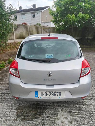 Low mileage Renault Clio 2011 64000km