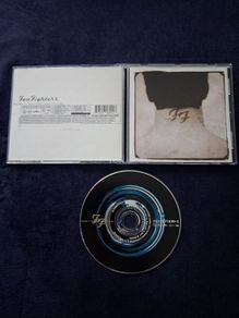 Foo Fighters. There is nothing left to lose .cd