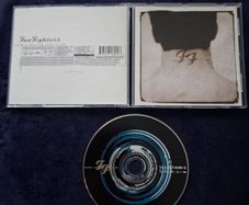 Foo Fighters. There is nothing left to lose .cd