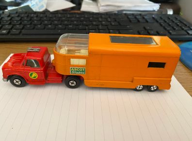 Matchbox K-18 Artic Horse Box 1970s