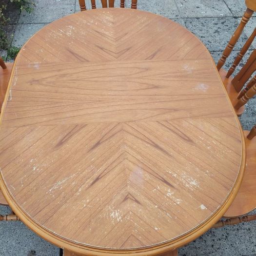 Oak table and 6 chairs