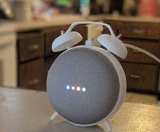 Google Home Mini retro clock stand