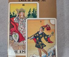Universal Waite Tarot vintage