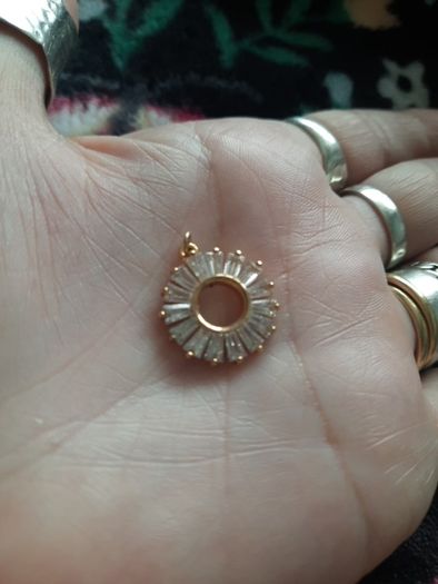 Gold crystal pendant