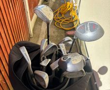 Left handed golf clubs and bag